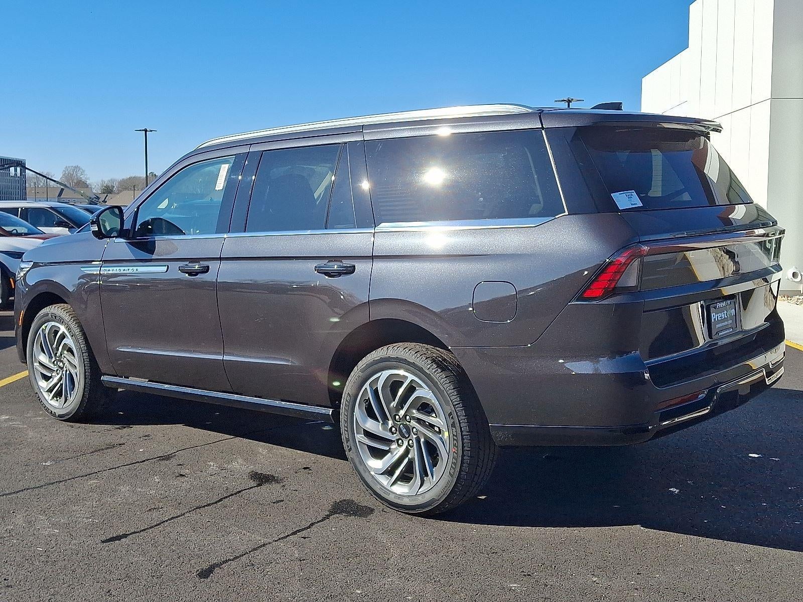 2025 Lincoln Navigator Reserve