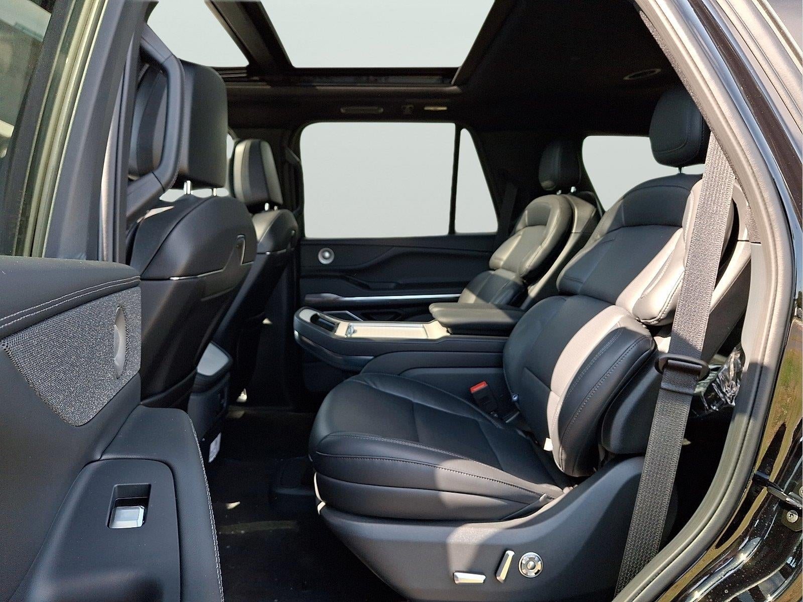 2027 Lincoln Navigator Reserve
