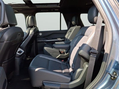 2027 Lincoln Navigator Reserve