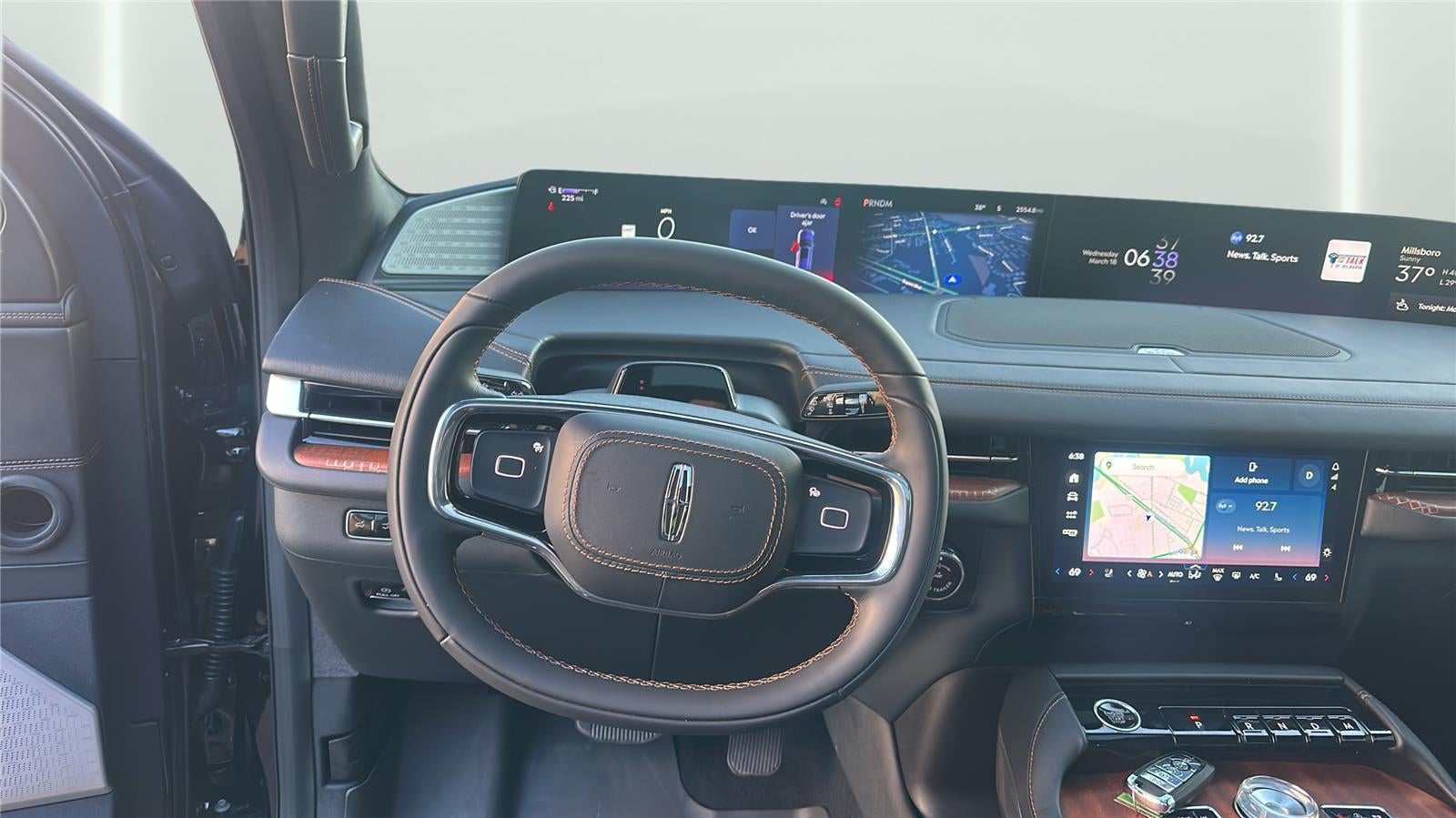 2025 Lincoln Navigator Black Label