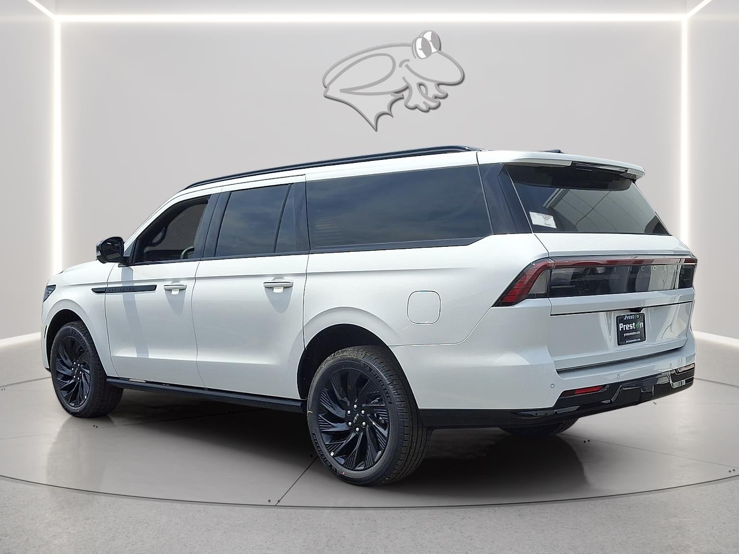 2026 Lincoln Navigator L Reserve