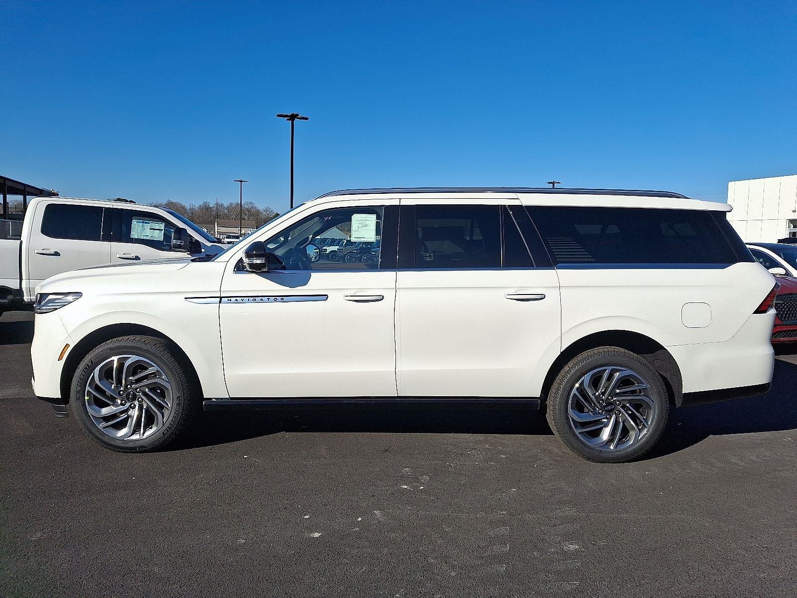 2025 Lincoln Navigator L Reserve