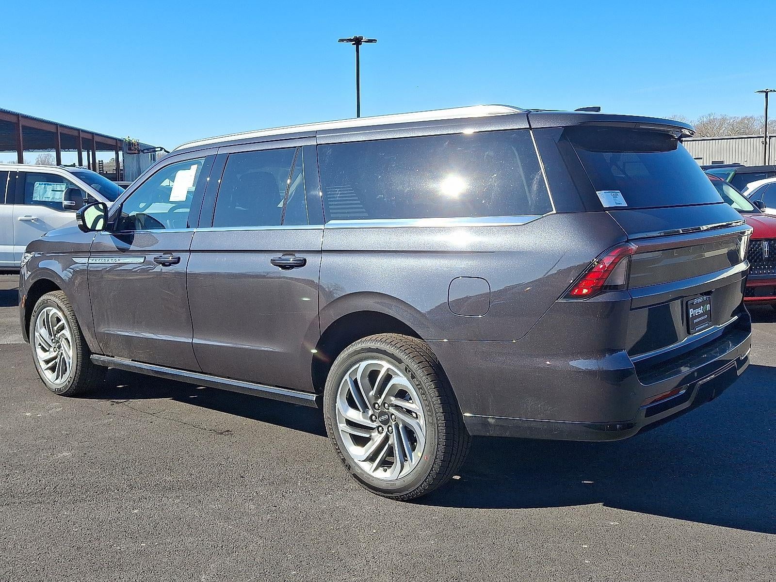 2026 Lincoln Navigator L Reserve