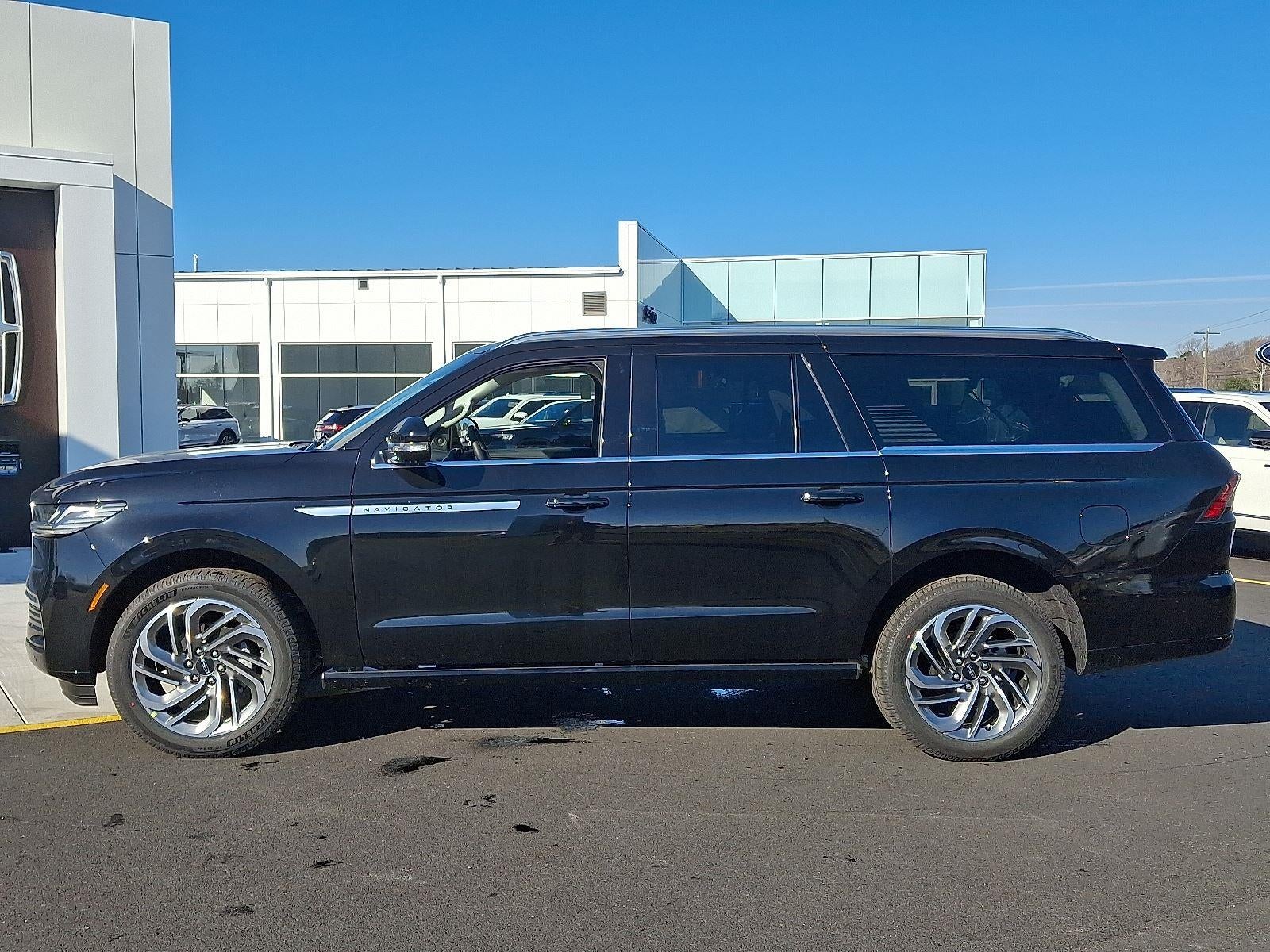 2025 Lincoln Navigator L Reserve