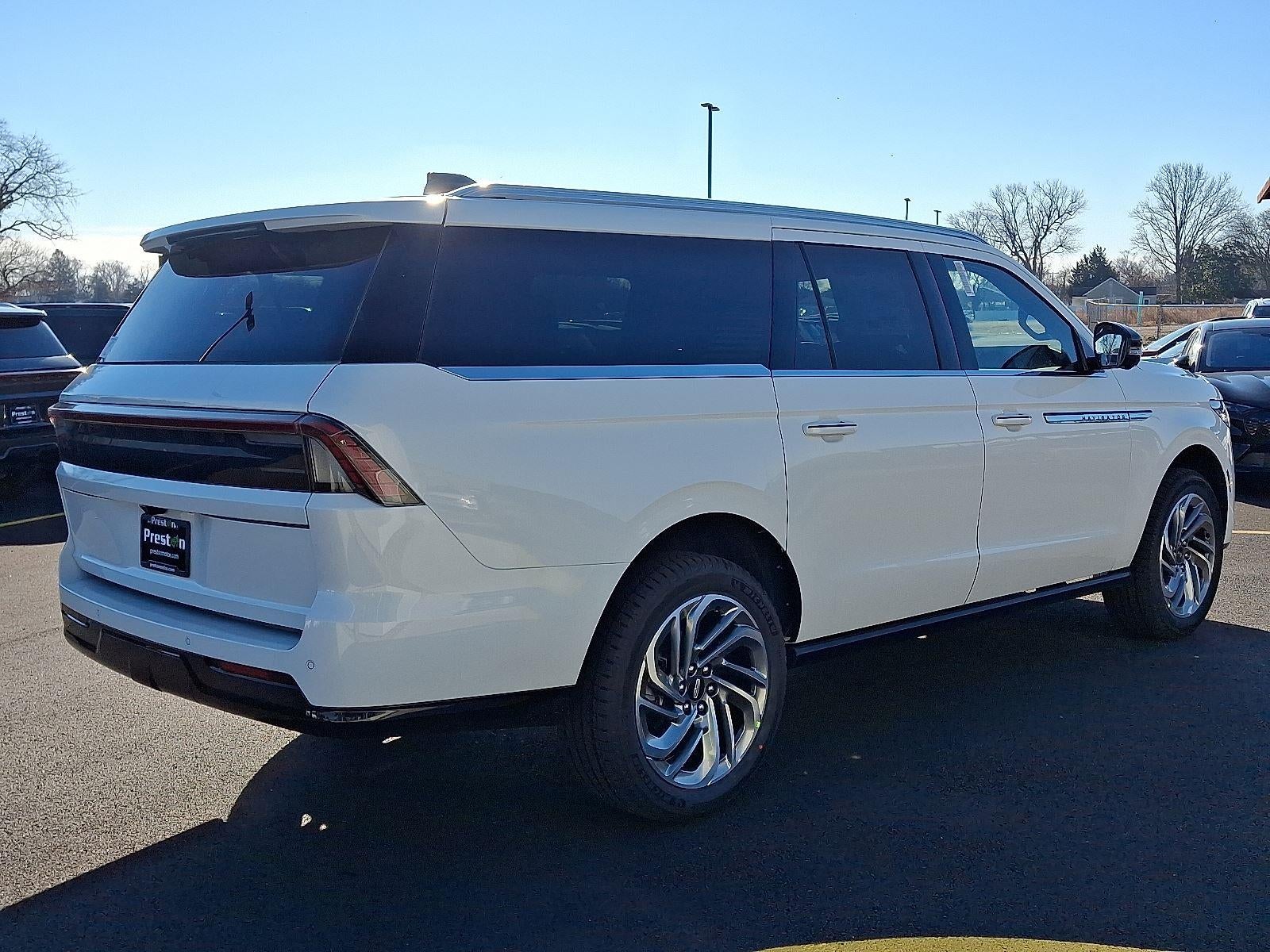2026 Lincoln Navigator L Reserve
