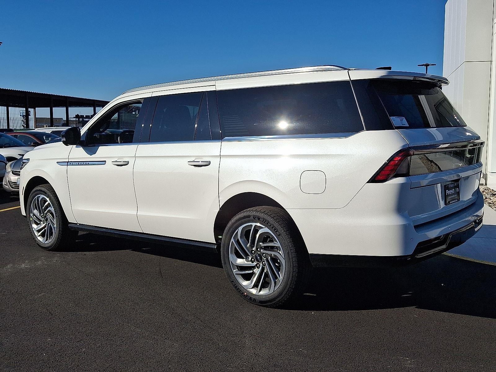 2026 Lincoln Navigator L Reserve