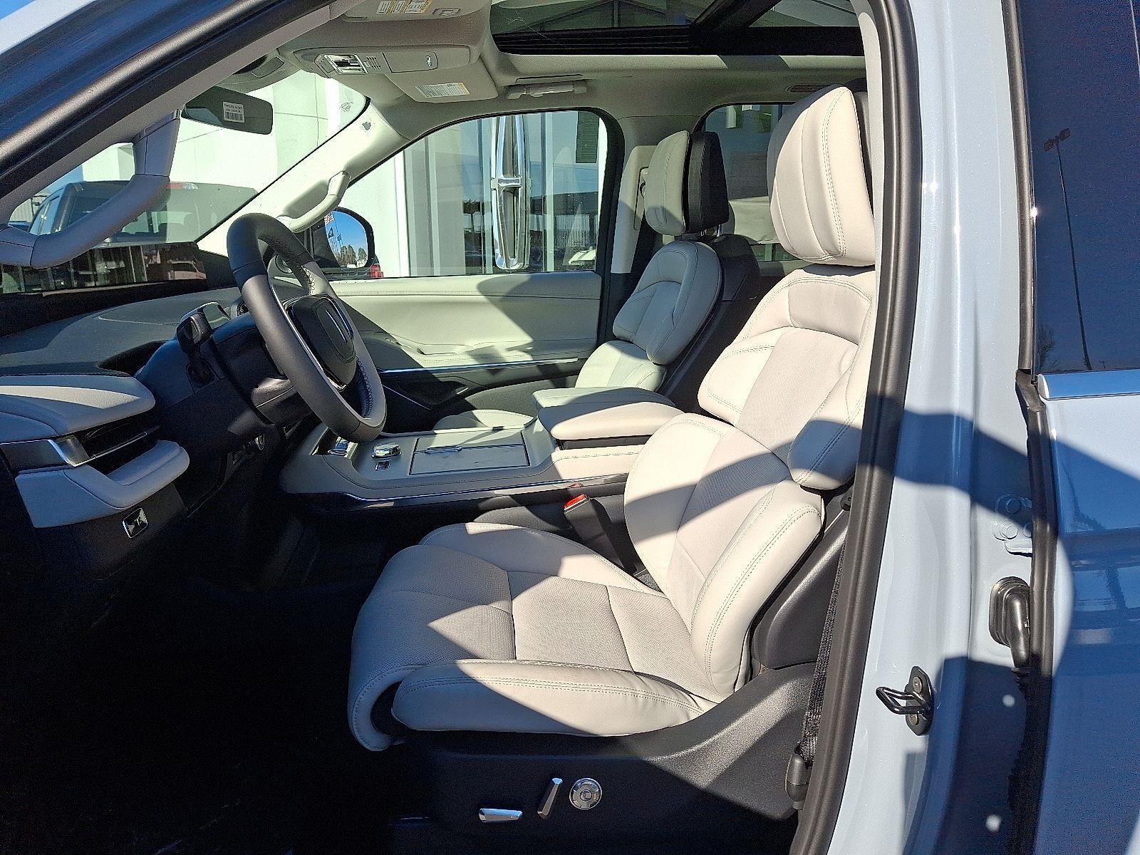 2025 Lincoln Navigator L Reserve