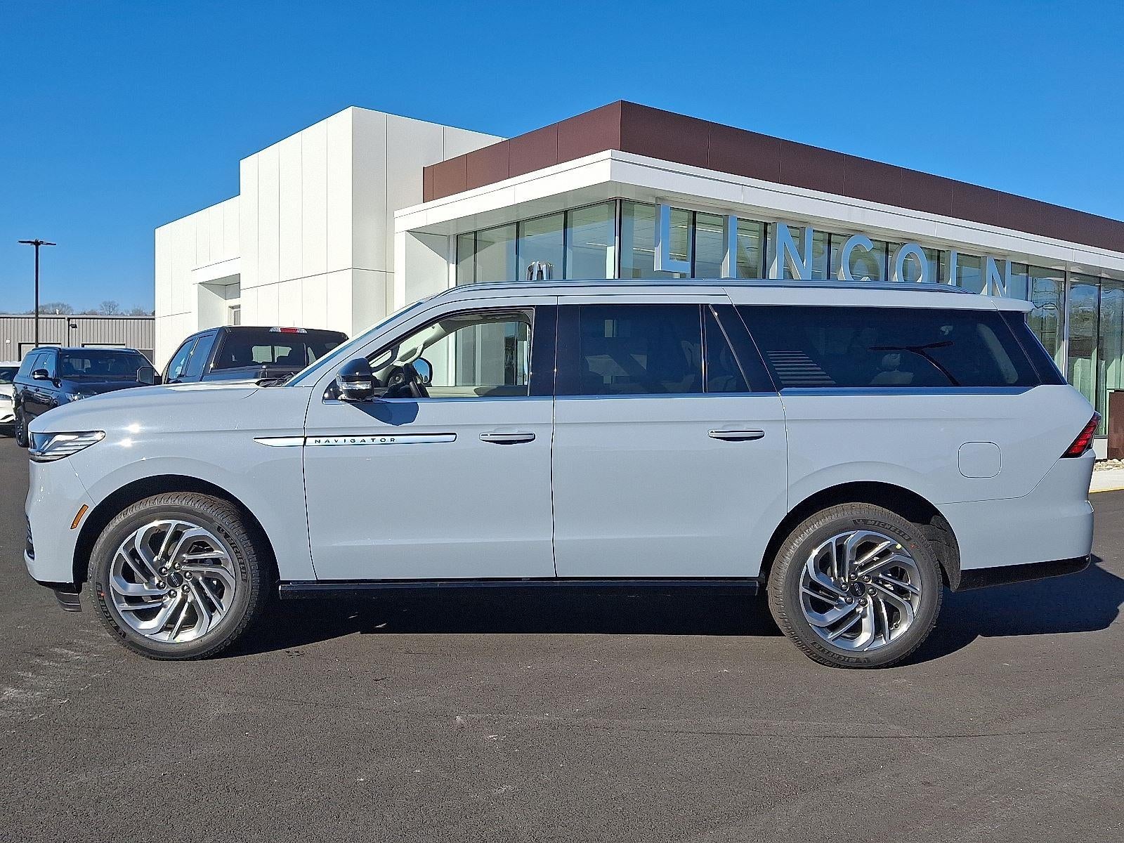 2025 Lincoln Navigator L Reserve