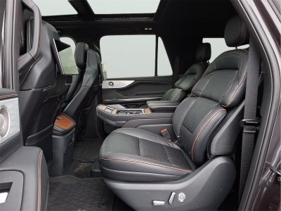 2025 Lincoln Navigator L Black Label