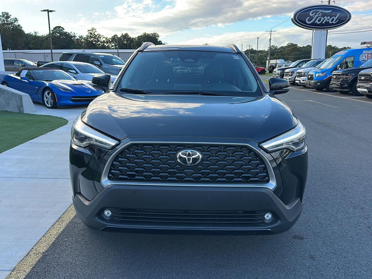 2025 Toyota Corolla Cross XLE