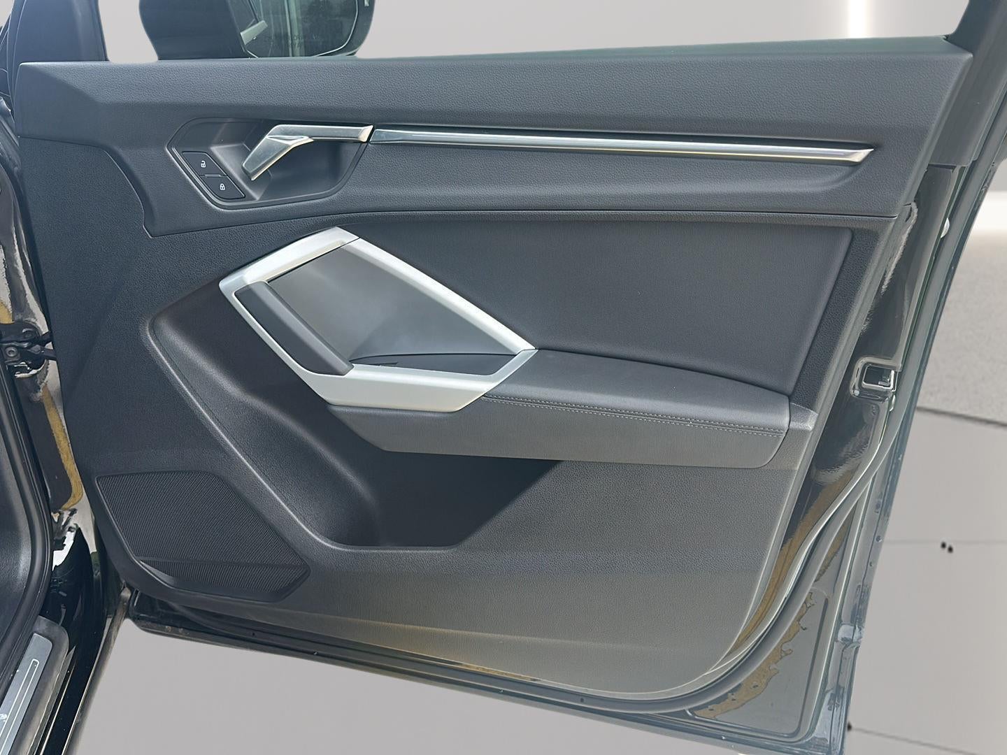 2024 Audi Q3 S line Premium Plus