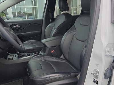 2023 Jeep Cherokee Altitude Lux