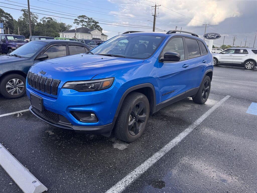 2023 Jeep Cherokee Altitude Lux