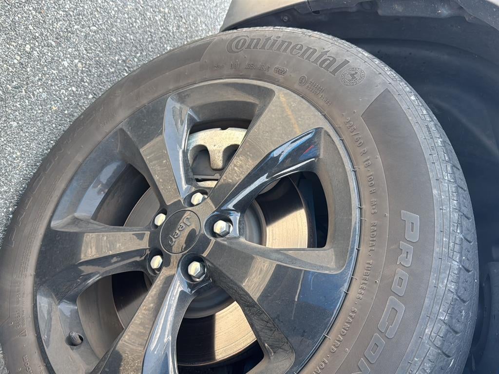 2023 Jeep Cherokee Altitude Lux
