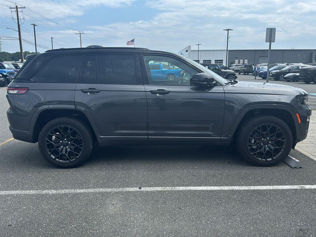 2025 Jeep Grand Cherokee Summit Reserve