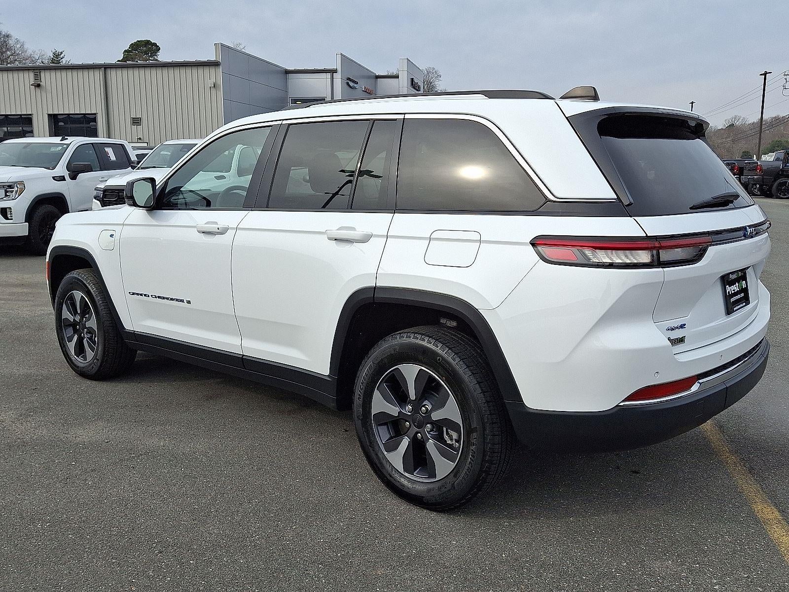 2022 Jeep Grand Cherokee 4xe BASE
