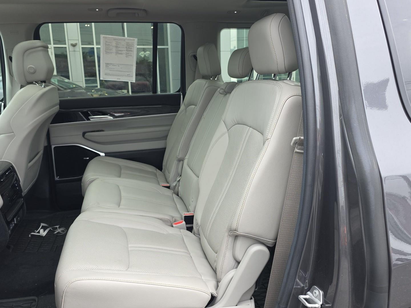 2022 Jeep Wagoneer Series III