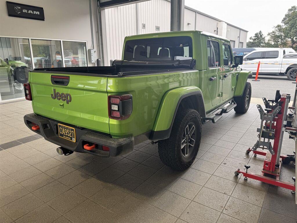 2025 Jeep Gladiator