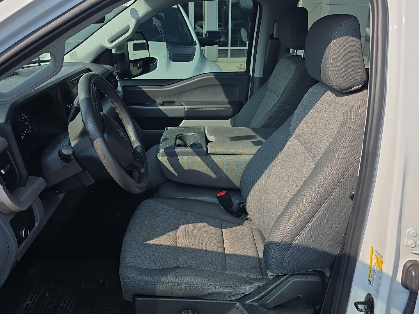2023 Ford Super Duty F-350 SRW XL