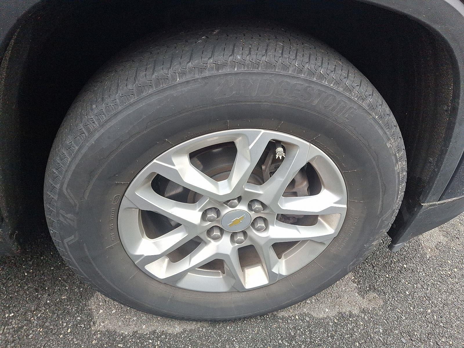 2023 Chevrolet Traverse LS