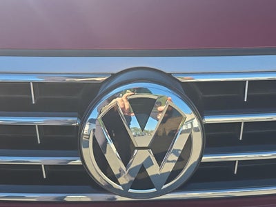 2018 Volkswagen Passat 2.0T SE