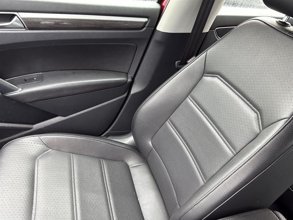 2018 Volkswagen Passat 2.0T SE