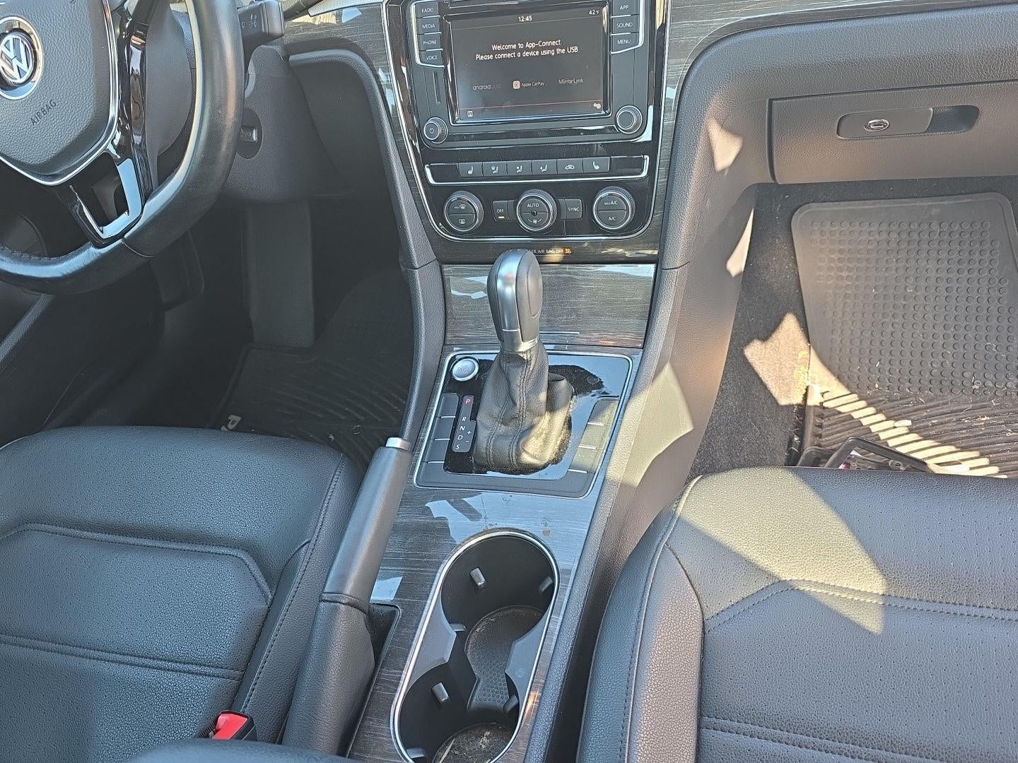 2018 Volkswagen Passat 2.0T SE