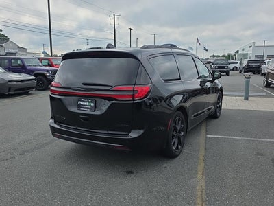 2025 Chrysler Pacifica Limited