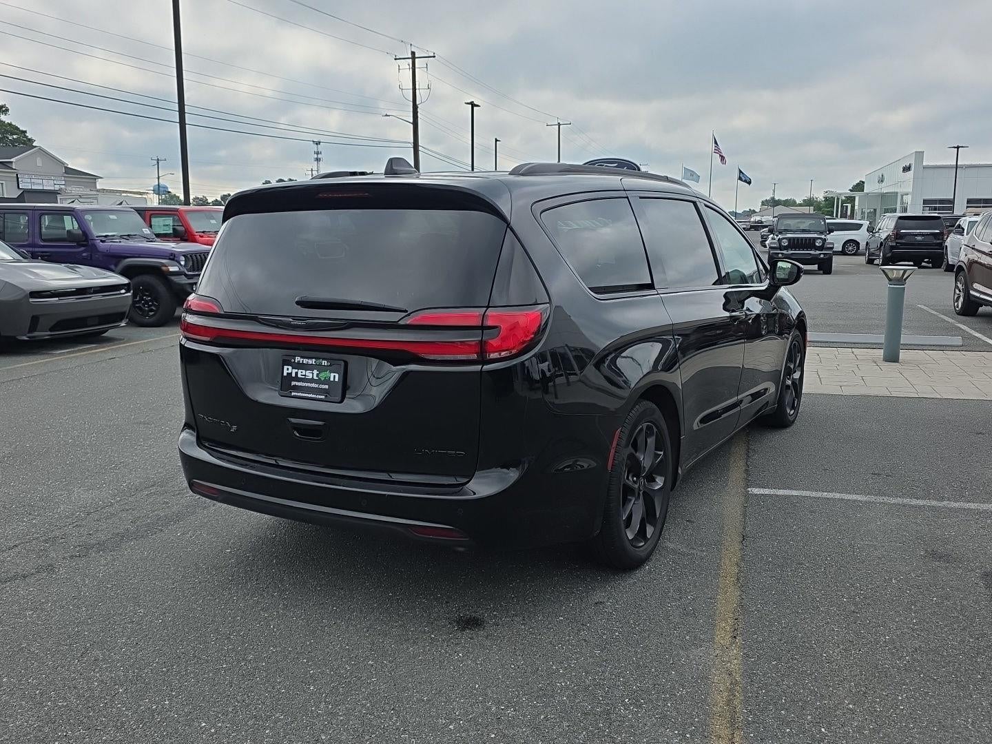 2025 Chrysler Pacifica Limited