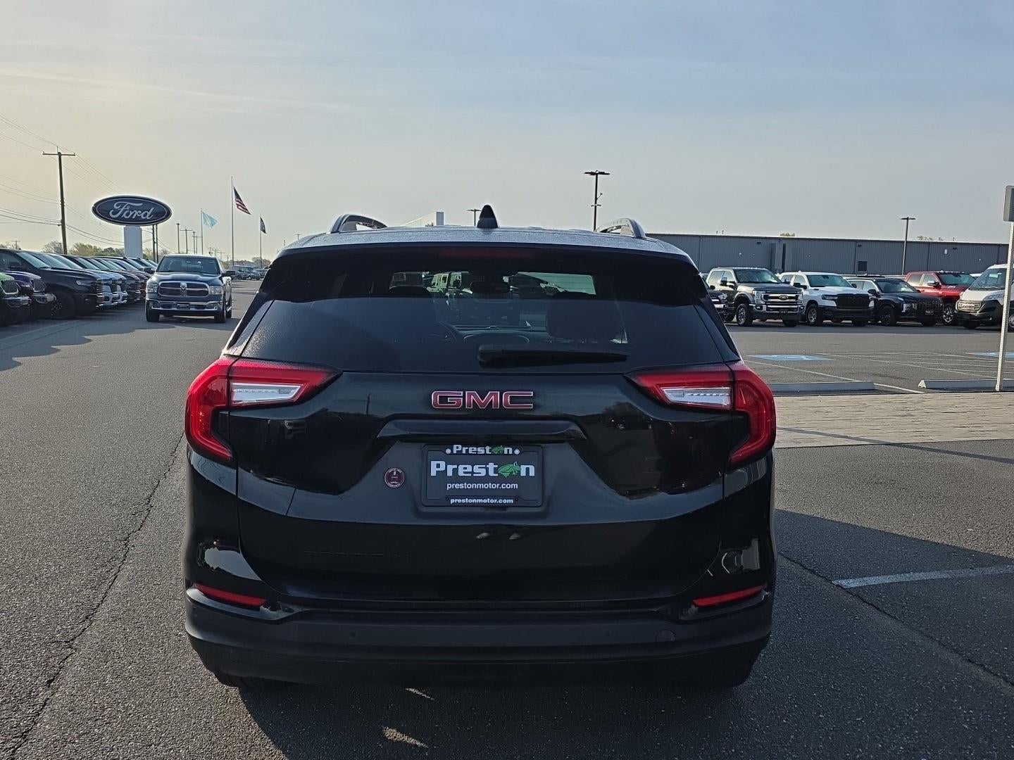 2022 GMC Terrain SLE