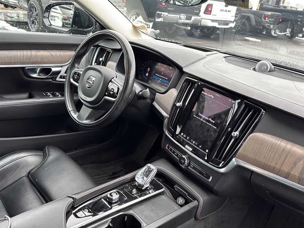 2022 Volvo S90 Inscription B6