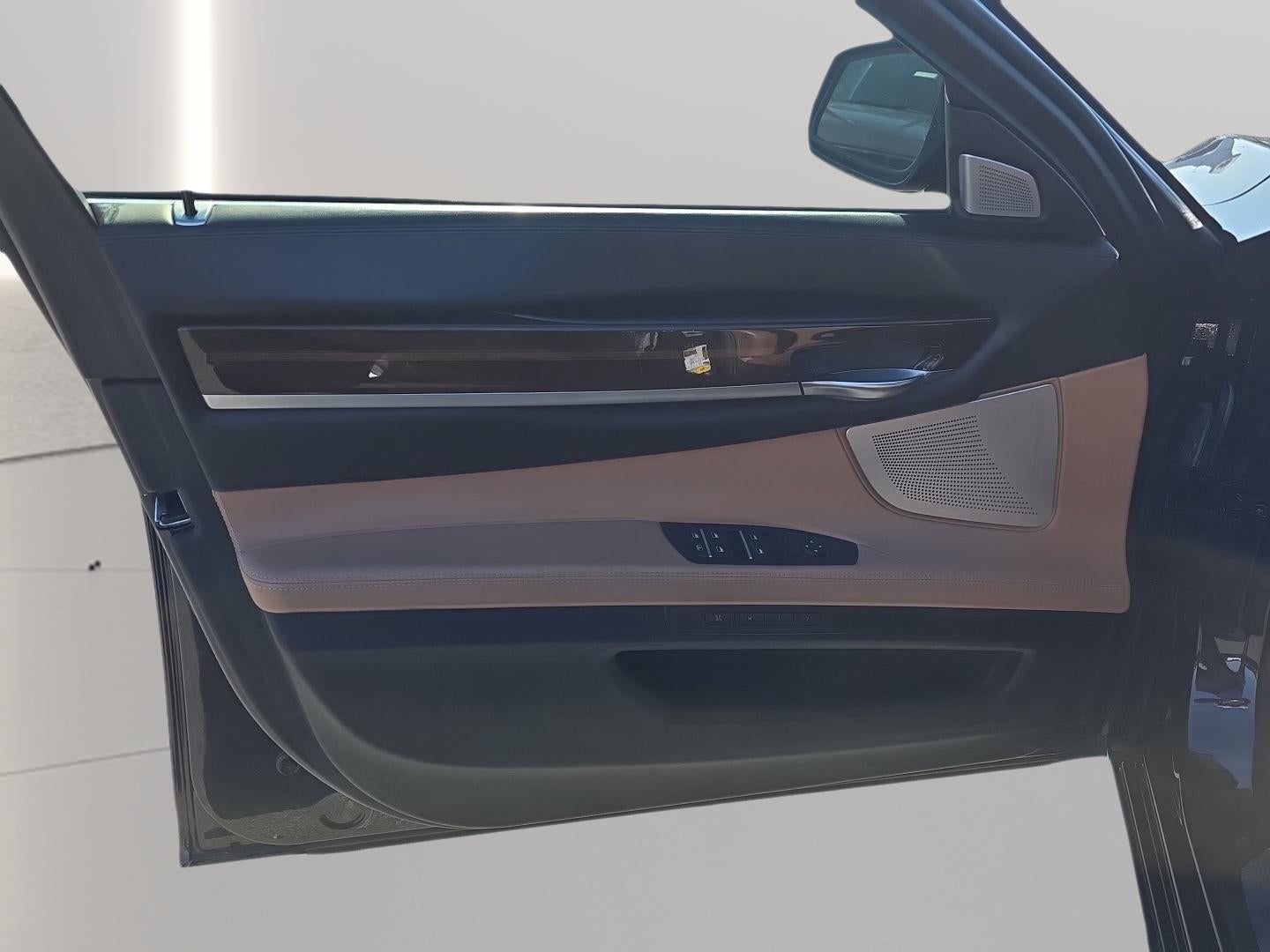 2013 BMW 7 Series 750Li xDrive