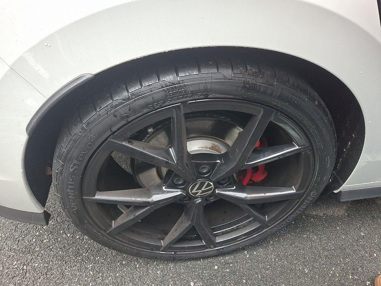 2024 Volkswagen Golf GTI 380 SE