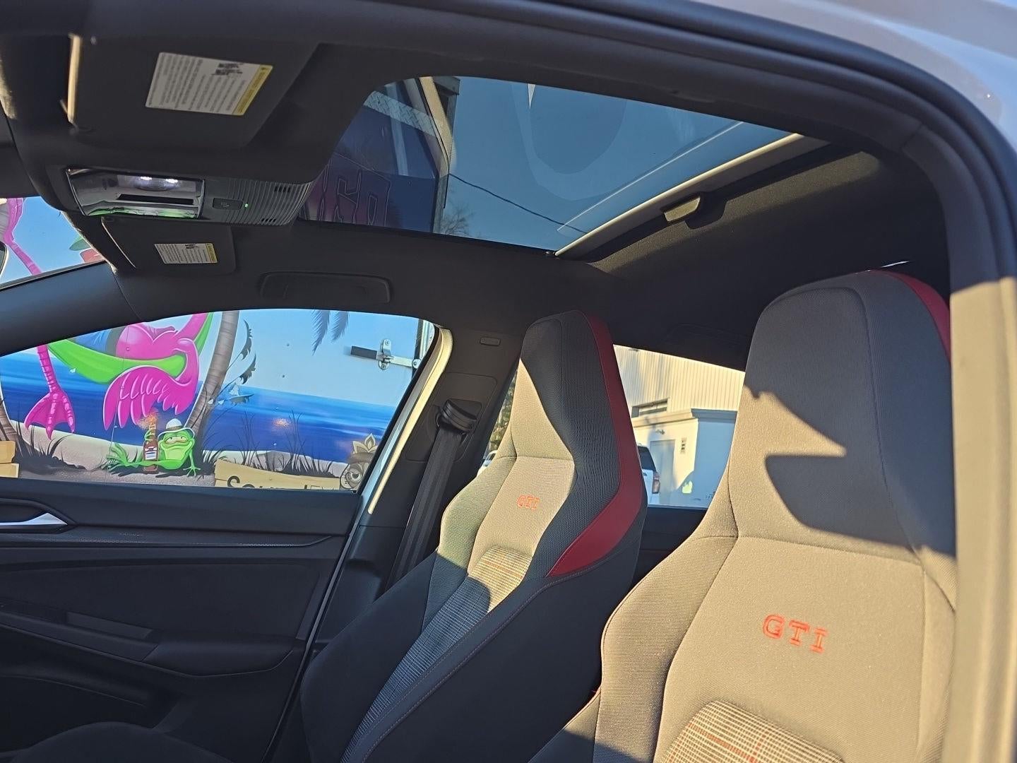 2024 Volkswagen Golf GTI 380 SE