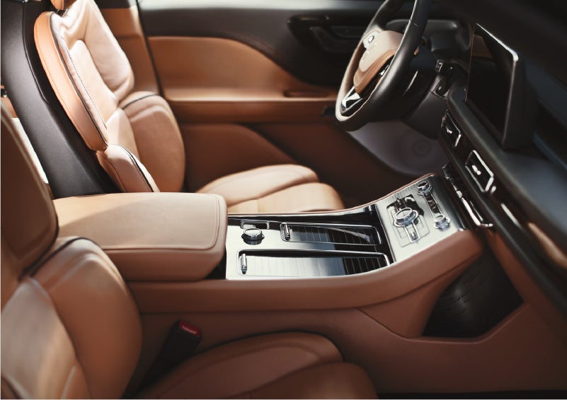 A 2023 Lincoln Aviator® Black Label model is shown in the Flight interior theme | Boulevard Lincoln in Millsboro DE