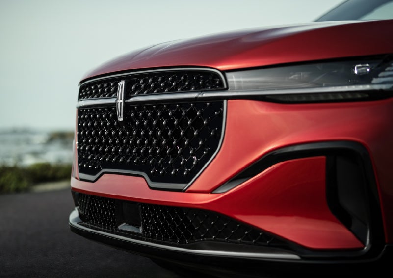 The sleek grille of a 2026 Lincoln Nautilus® SUV with the available Jet Appearance Package makes a bold statement. | Boulevard Lincoln in Millsboro DE