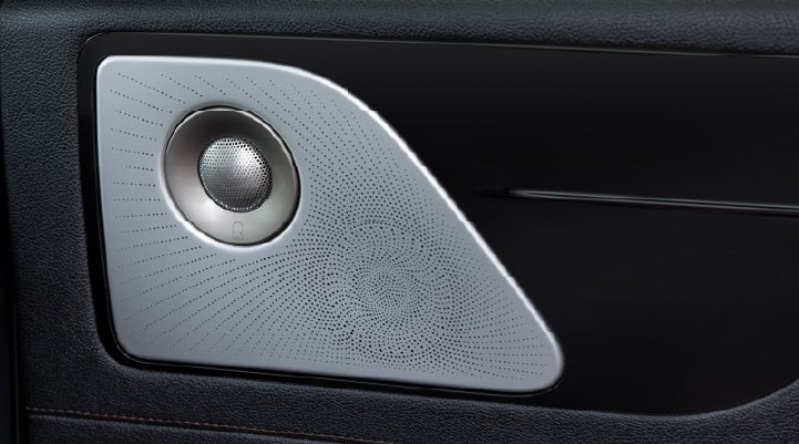 A close-up view of the available Revel® Ultima 3D Audio System. | Boulevard Lincoln in Millsboro DE